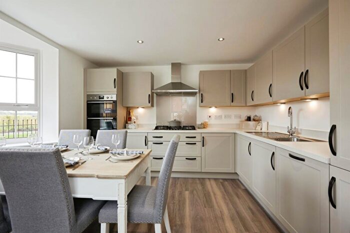 4 Bedroom Semi Detached House For Sale In Wincombe Lane, Shaftesbury, SP7