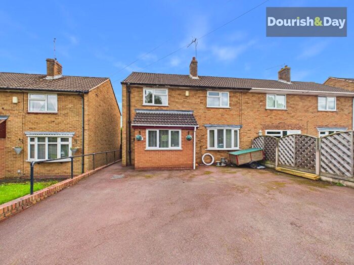 3 Bedroom Semi-Detached House For Sale In Eliot Way, Stafford, ST17