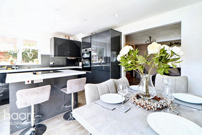 3 Bedroom Semi-Detached House For Sale In Fitzjohn Close, Guildford, GU4