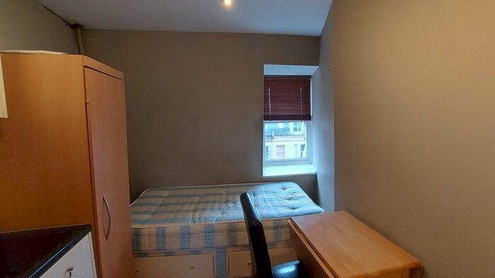 Studio To Rent In Matheson Road, West Kensington/Barons Court, W14
