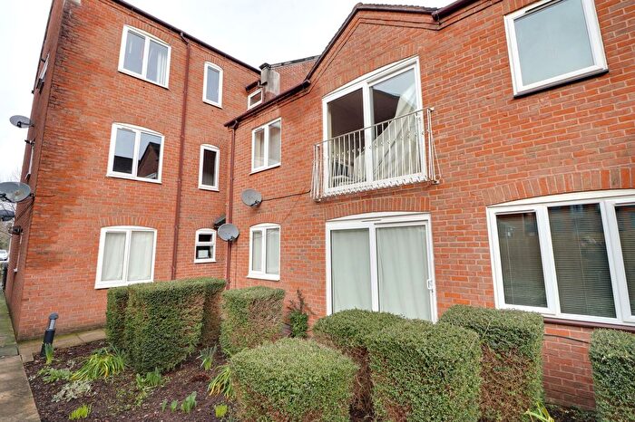 2 Bedroom Flat To Rent In St Chads Court, Lichfield, WS13