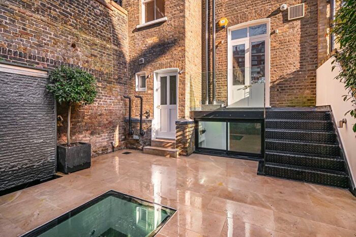 4 Bedroom Terraced House To Rent In St Leonards Terrace, Chelsea, SW3