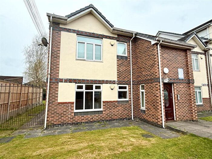 2 Bedroom Apartment For Sale In Pilch Lane, Liverpool, L14