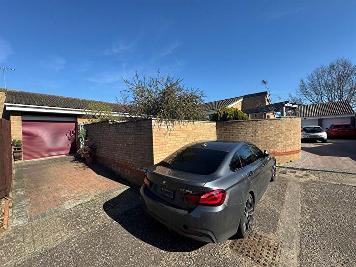 2 Bedroom Semi-Detached Bungalow To Rent In Littell Tweed, Springfield, Chelmsford, CM2