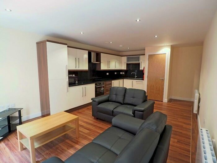 4 Bedroom Apartment To Rent In Apartment, Fitzwilliam Street, S1