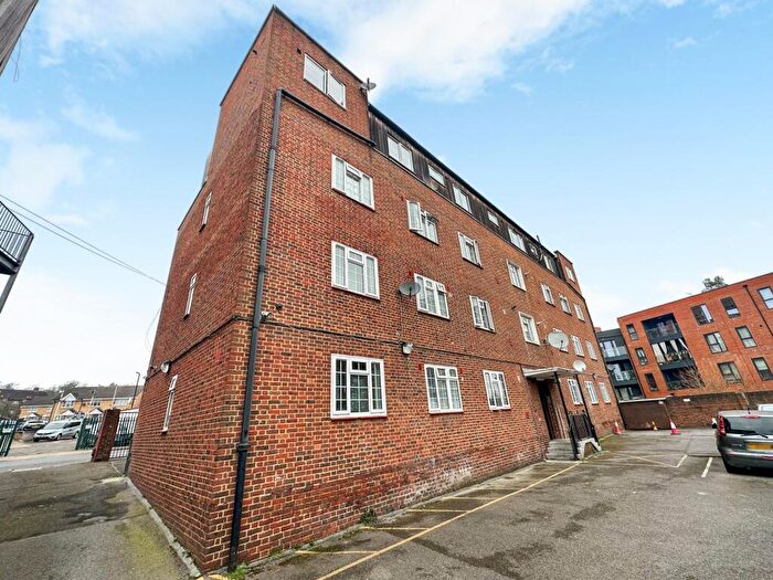2 Bedroom Flat To Rent In Moore House, Willow Way, Sydenham, SE26