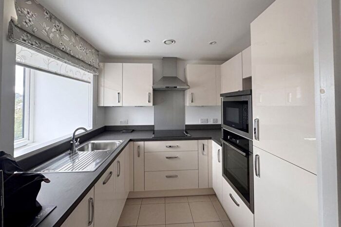 1 Bedroom Flat To Rent In Moorfield Road, Denham, Uxbridge, UB9