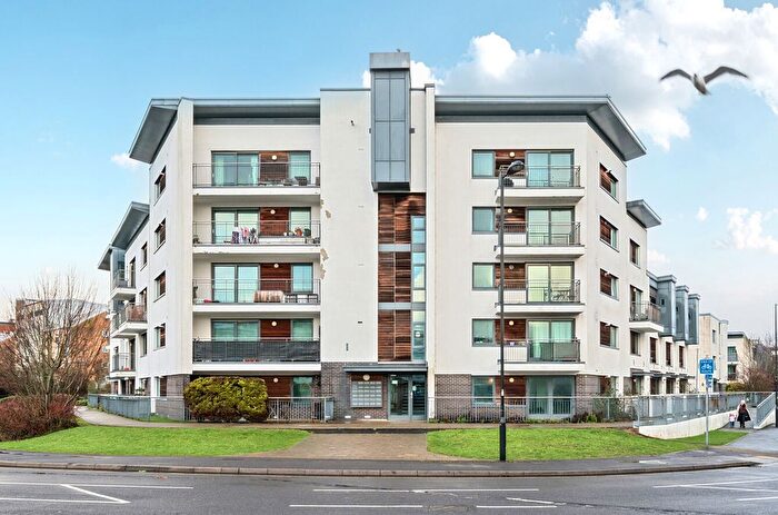 2 Bedroom Flat For Sale In Andersons Road, Southampton, Hampshire, SO14