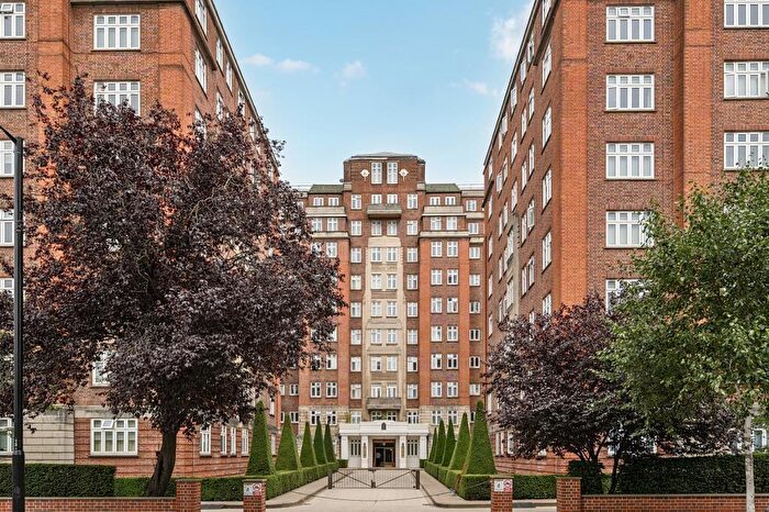 2 Bedroom Flat To Rent In Hall Road, London, NW8