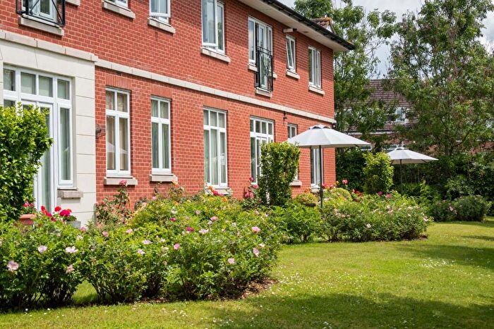 1 Bedroom Flat For Sale In Farthing Court, Langstone Way, Mill Hill, London, NW7
