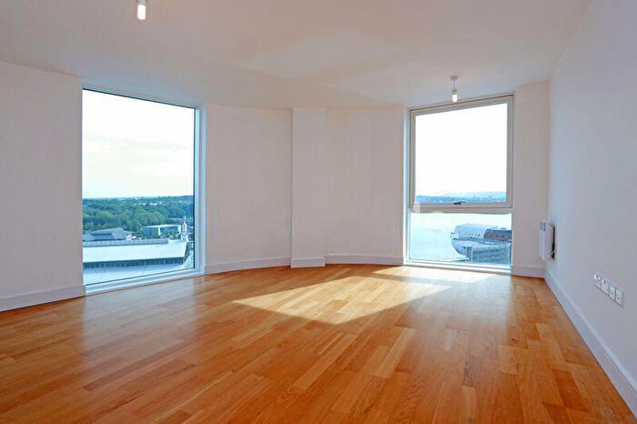 1 Bedroom Apartment To Rent In Dock Head Road, Chatham, Kent, ME4