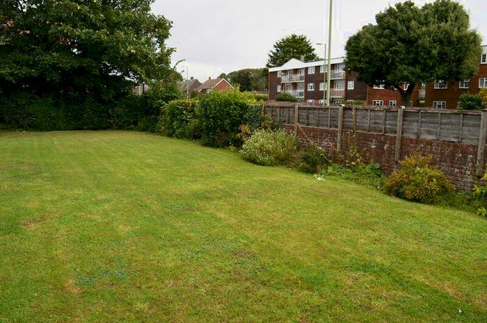 2 Bedroom Flat To Rent In Brooklyn Hall, Hayling Island., PO11