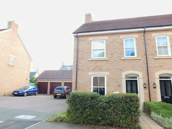 3 Bedroom Semi-Detached House To Rent In Edison Way, Stotfold, Hitchin, SG5