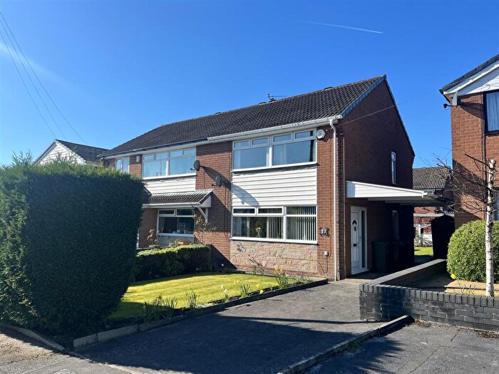 3 Bedroom Semi Detached House For Sale In St. John Street, Dukinfield, SK16