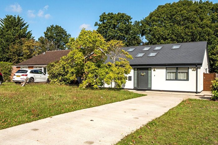 4 Bedroom Detached House For Sale In Penshurst Green, Bromley, BR2