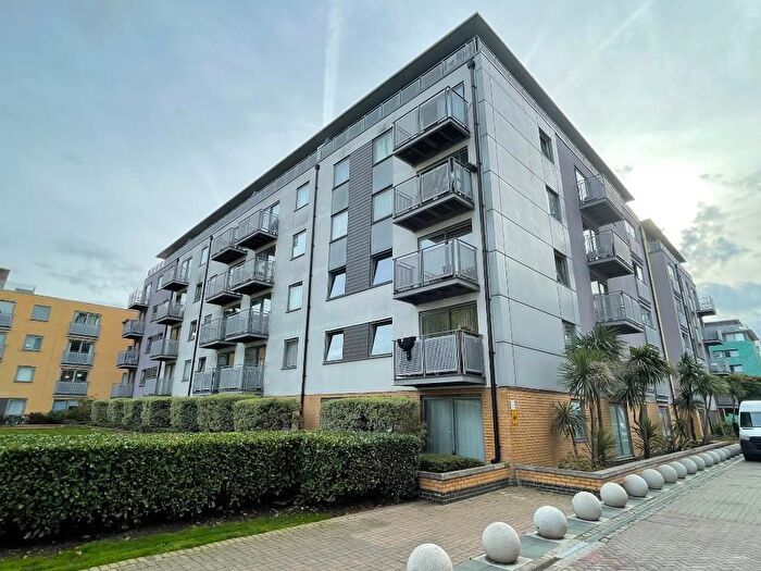 1 Bedroom Flat To Rent In Deals Gateway, Deptford Bridge, London, SE13
