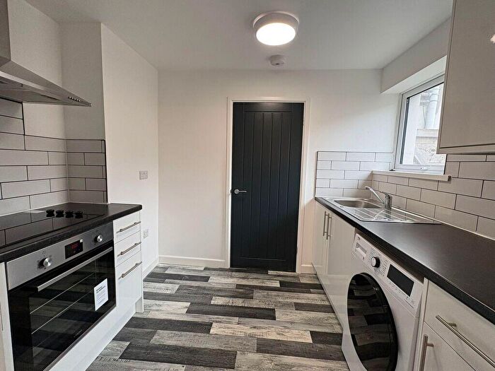 1 Bedroom Apartment To Rent In Flat C Ford Hill, PL2