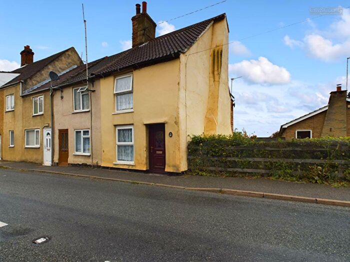 2 Bedroom End Of Terrace House For Sale In Wisbech Road, Outwell, Wisbech, PE14