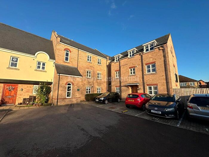 1 Bedroom Flat To Rent In Centra House, St Neots, PE19