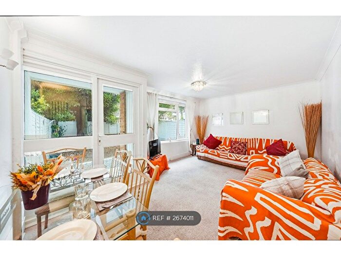 3 Bedroom Terraced House To Rent In Morris House, Greater London, SW4