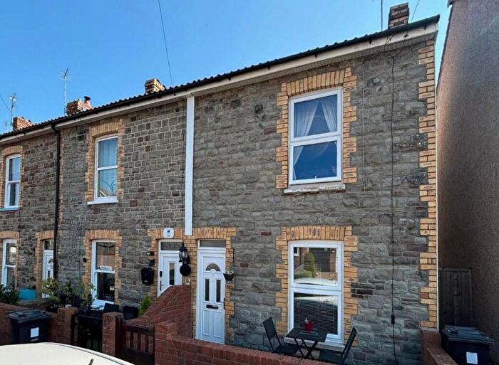 2 Bedroom End Of Terrace House For Sale In Honey Hill Road, Kingswood, Bristol, BS15