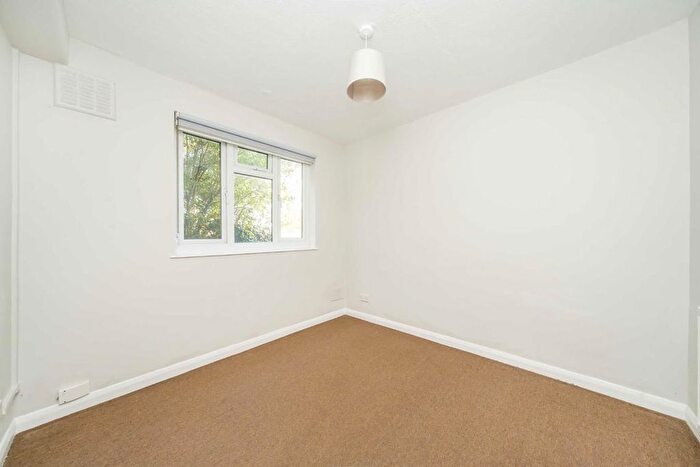 2 Bedroom Flat To Rent In Bromfelde Road, Clapham, SW4