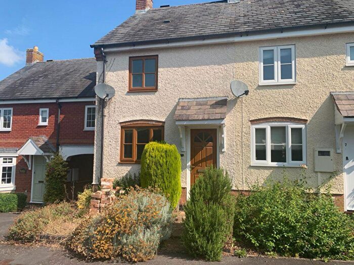 2 Bedroom House To Rent In Garfield Park, Great Glen, LE8