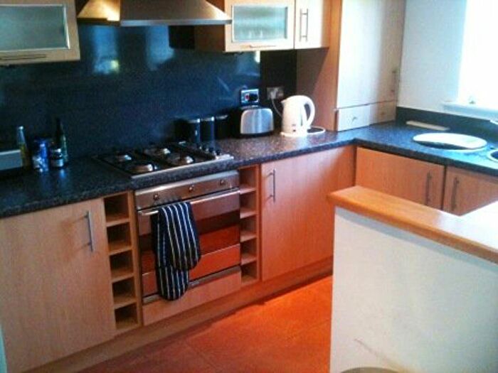 2 Bedroom Apartment To Rent In Ellerman Road, , Bed Apt, L3