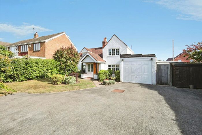 2 Bedroom Character Property For Sale In Upper Eastern Green Lane, Coventry, CV5