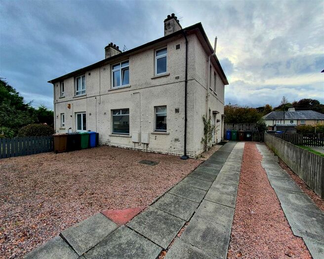 2 Bedroom Flat To Rent In Croft Crescent, Markinch, Glenrothes, KY7