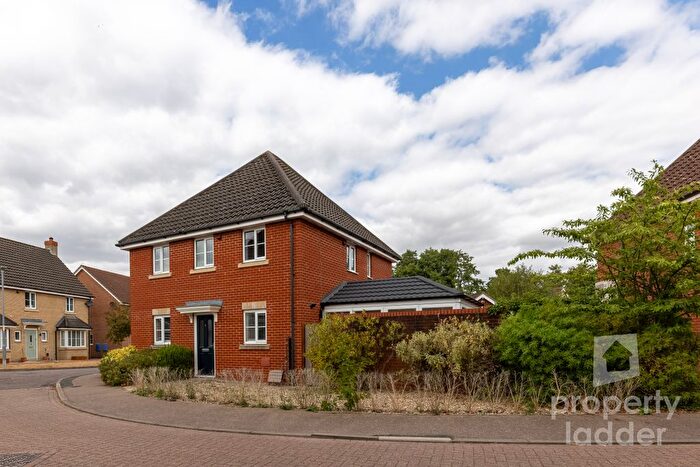 3 Bedroom Detached House For Sale In Coltsfoot Road, Horsford, Norwich, NR10