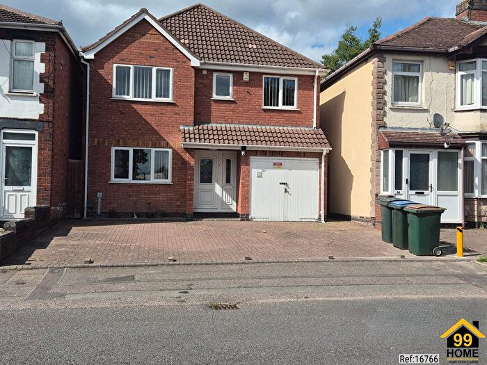 4 Bedroom Detached House For Sale In Torrington Avenue, Coventry, England, CV4