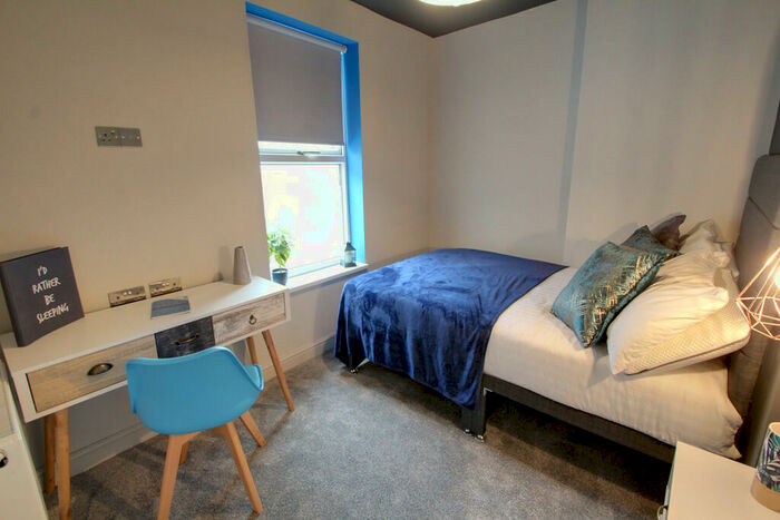 6 Bedroom Terraced House To Rent In Hawkesbury Road, Leicester, LE2