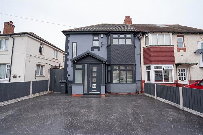 3 Bedroom Semi Detached House To Rent In Berkeley Road East, Birmingham, B25
