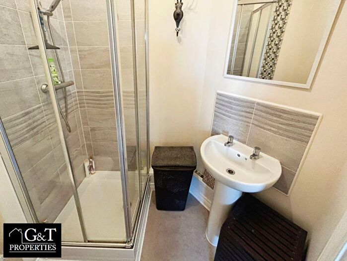 2 Bedroom Flat For Sale In Wellspring Gardens, Dudley, DY2