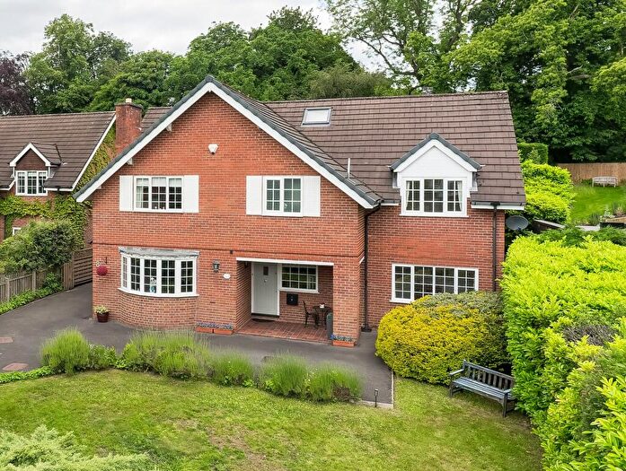 4 Bedroom Detached House For Sale In Packsaddle Park, Prestbury, SK10