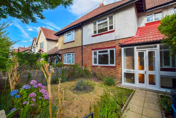 3 Bedroom Terraced House To Rent In Chaucer Avenue, Kew, Richmond, TW9