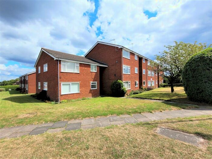 2 Bedroom Flat To Rent In Aldridge Road, Streetly, Sutton Coldfield, B74