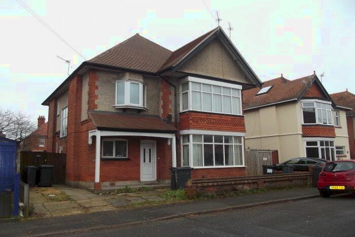 Studio To Rent In Hayes Avenue, Kings Park, Bournemouth, BH7