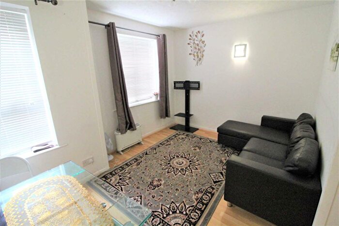 1 Bedroom Flat To Rent In Tollgate Road, Beckton, E6