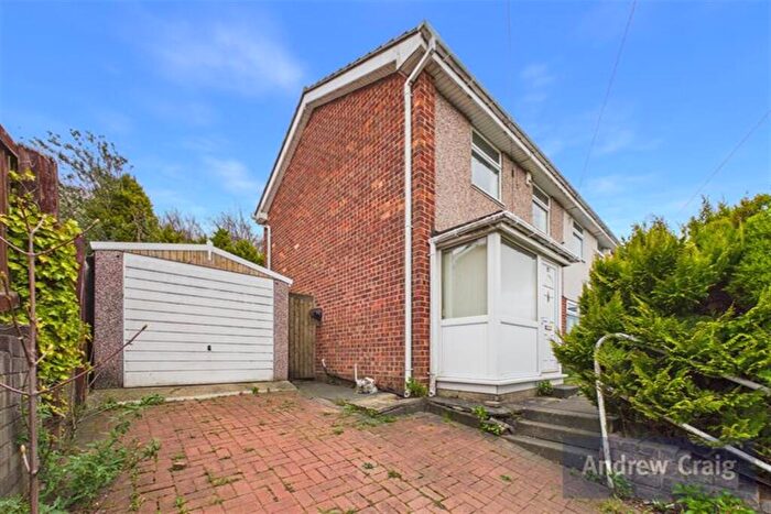 2 Bedroom Semi Detached House For Sale In Easedale Gardens, Low Fell, NE9