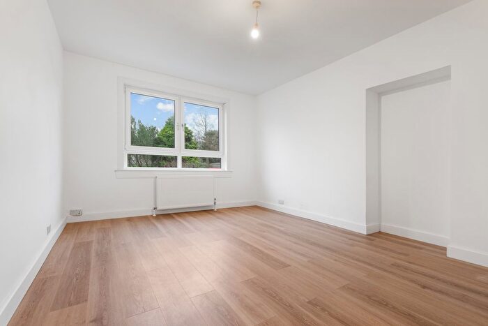 2 Bedroom Flat For Sale In Abbots Road, Grangemouth, FK3