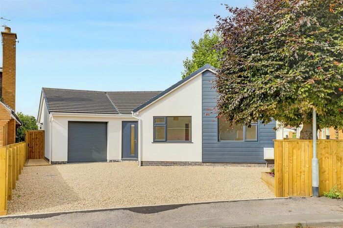 3 Bedroom Detached Bungalow To Rent In Belvoir Crescent, Langar, Nottinghamshire, NG13