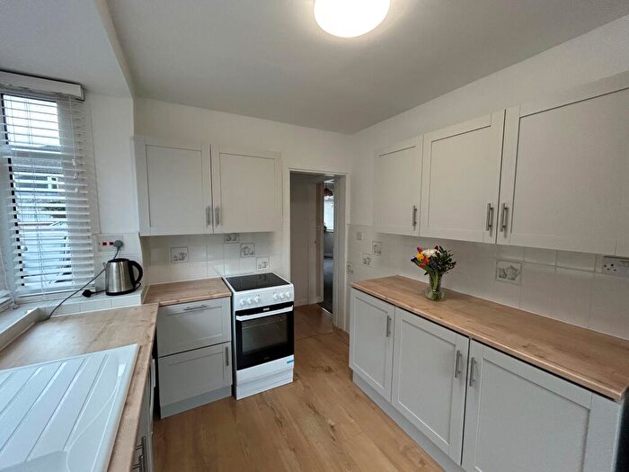 3 Bedroom Semi Detached House To Rent In Fulmar Drive, Sale, M33