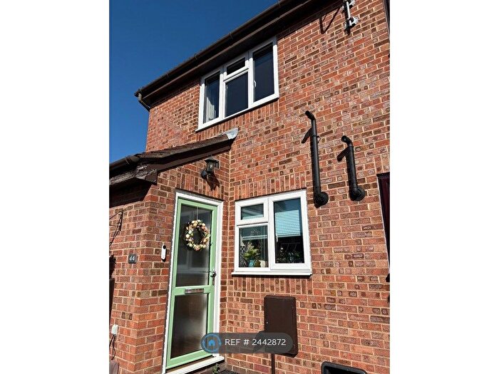 2 Bedroom End Of Terrace House To Rent In Brunel Road, Southampton, SO15