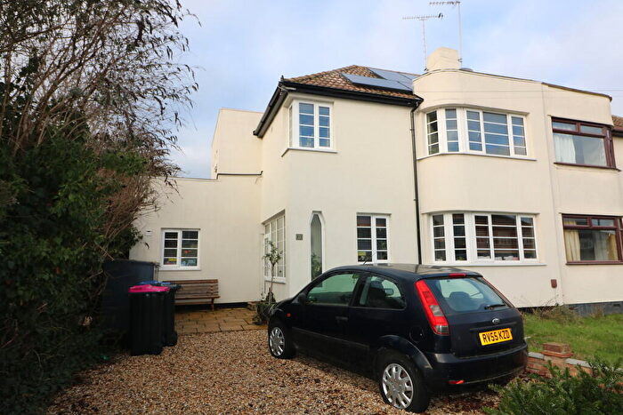 3 Bedroom Semi-Detached House For Sale In Brendon Way, Westcliff-on-Sea, SS0