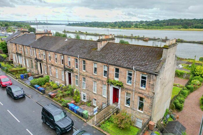 2 Bedroom Flat For Sale In , Dumbarton Road, Bowling, G3