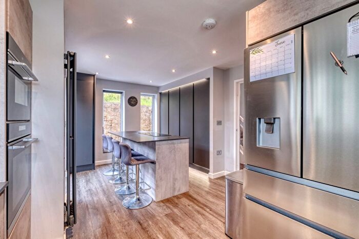 5 Bedroom Detached House For Sale In Claerwen Grove, Northfield, Birmingham, B31