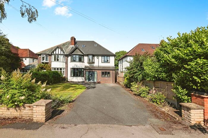 6 Bedroom Semi-Detached House For Sale In Haunch Lane, Birmingham, West Midlands, B13