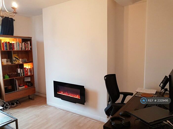 1 Bedroom Flat To Rent In Bermondsey, London, SE16